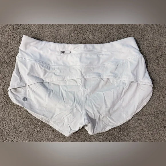 Lululemon Speed Up Short 2.5” White Run Shorts Swift Built-In Liner Size 4 - Picture 8 of 9